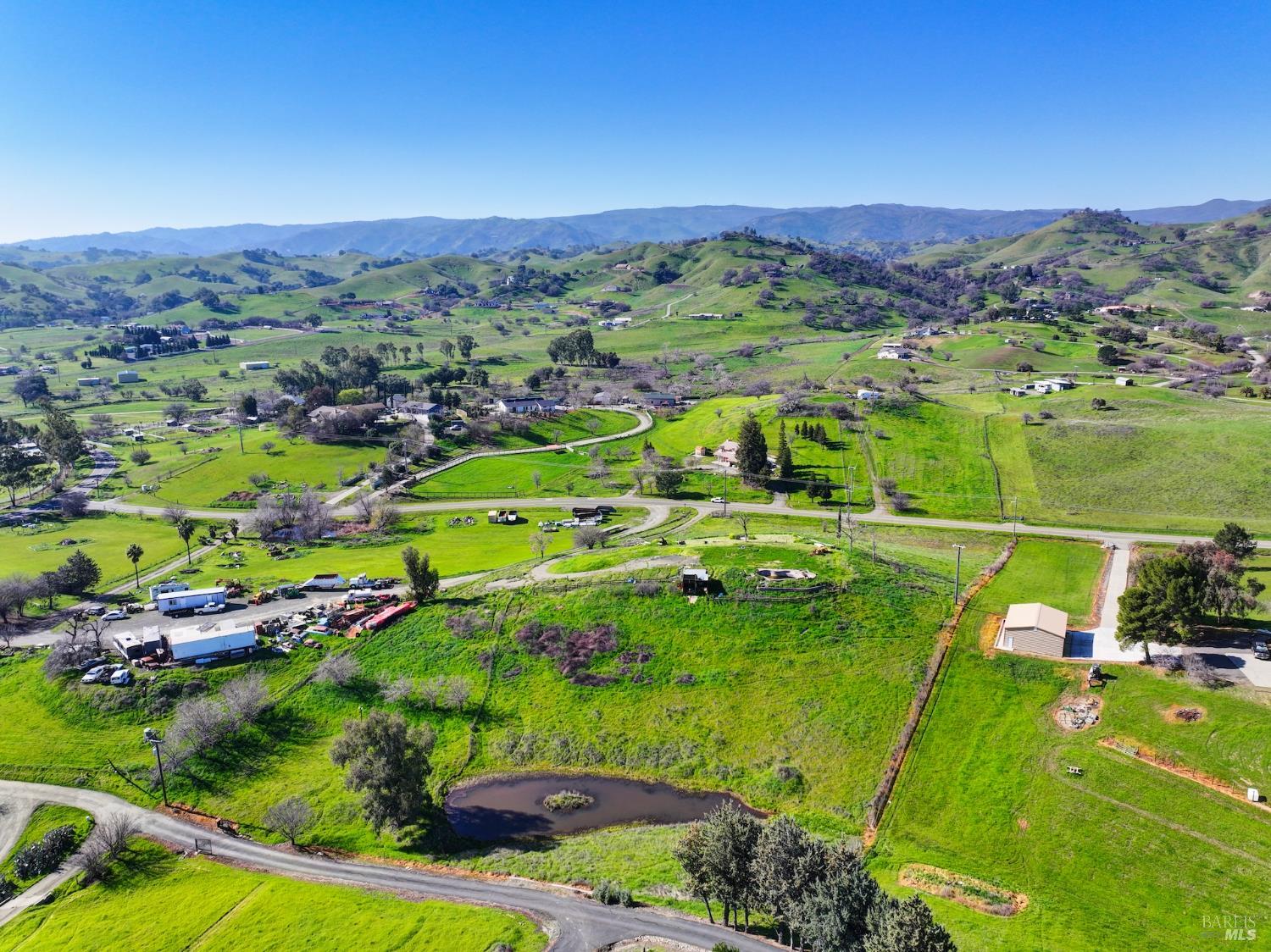 7668 English Hills Road Vacaville, CA 95688 - Photo 6 of 83