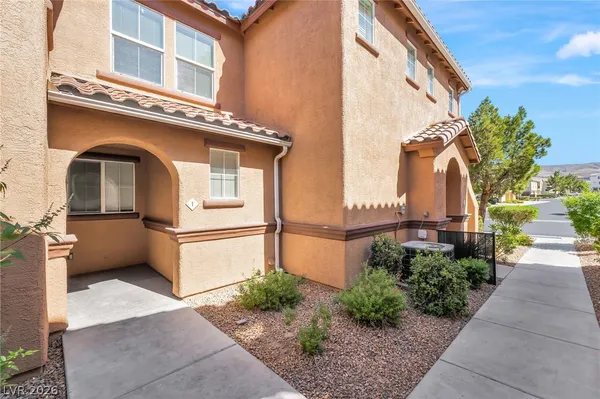 $1,995 | 1310 Crystal Hill Lane, Unit 1, Henderson, NV 89012