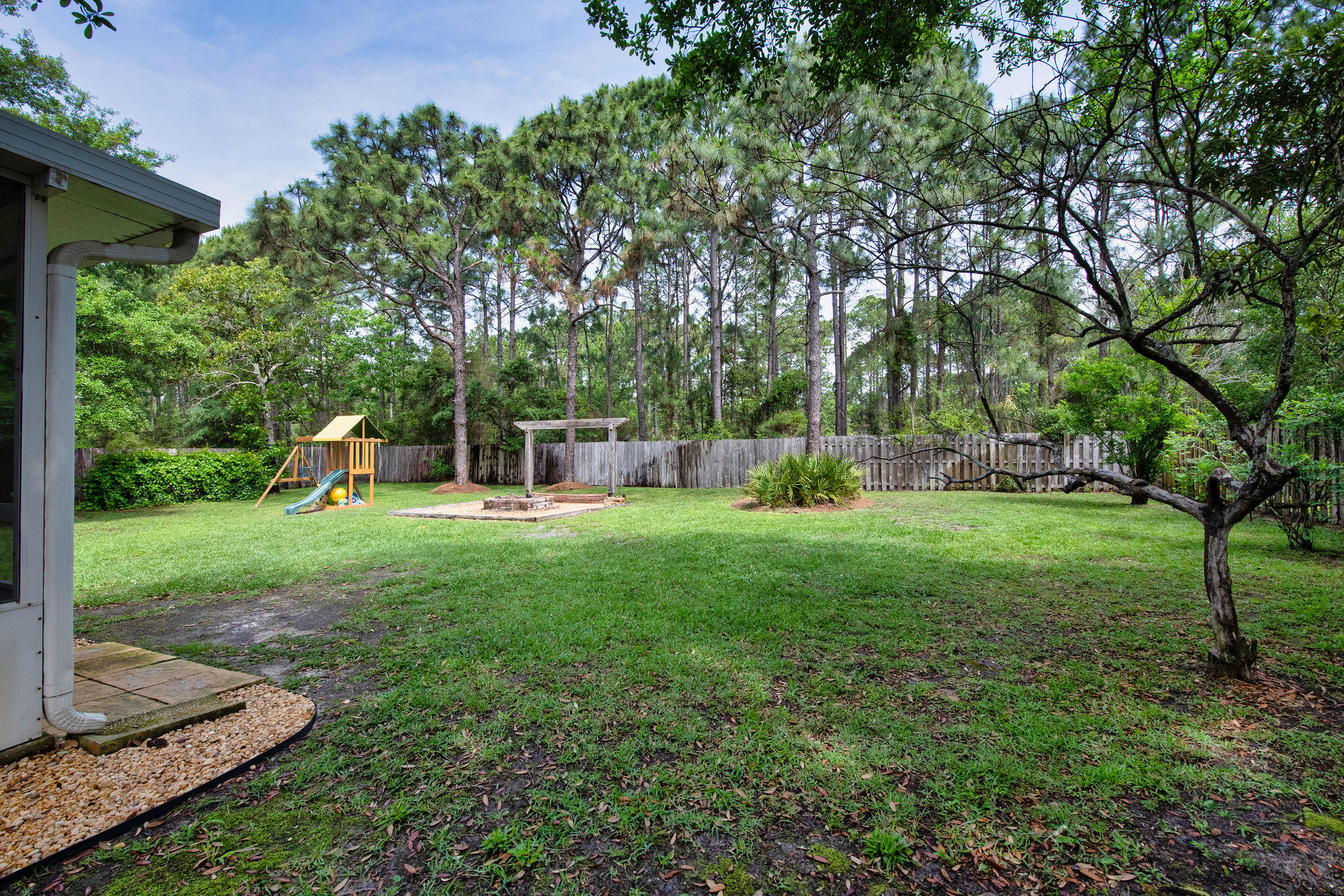 7682 Manatee Street Navarre, FL 32566 - Photo 35 of 41 Manatee-32