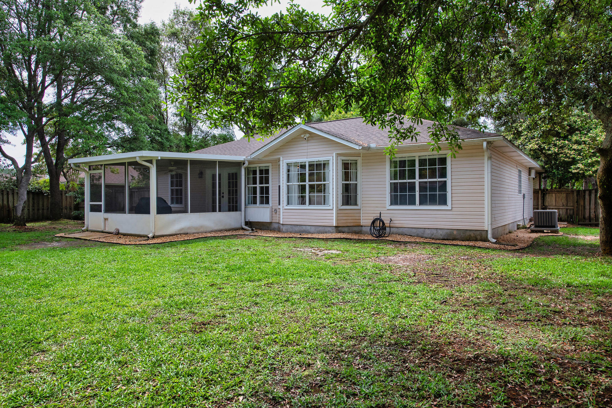 7682 Manatee Street Navarre, FL 32566 - Photo 37 of 41 Manatee-38