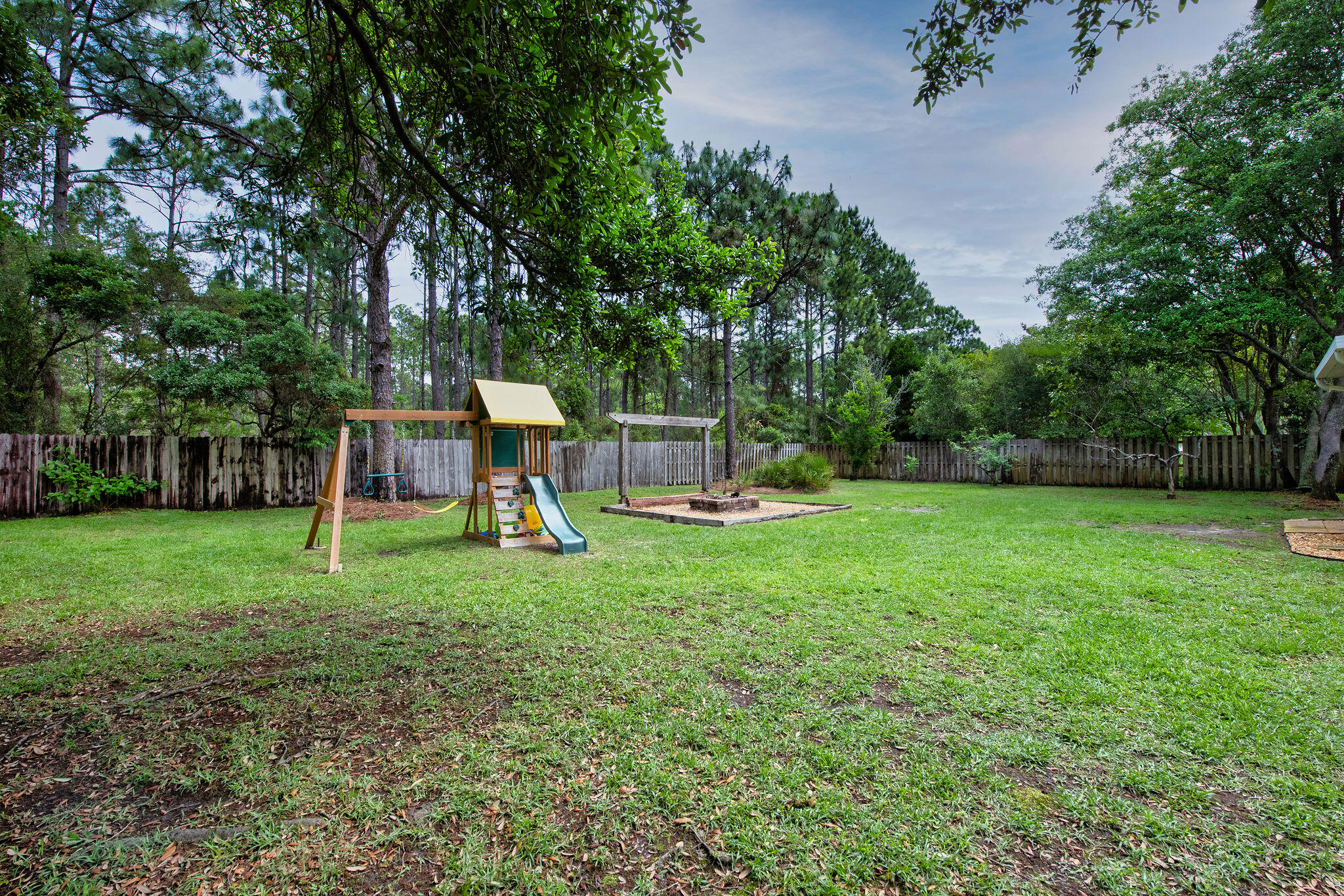 7682 Manatee Street Navarre, FL 32566 - Photo 38 of 41 Manatee-40