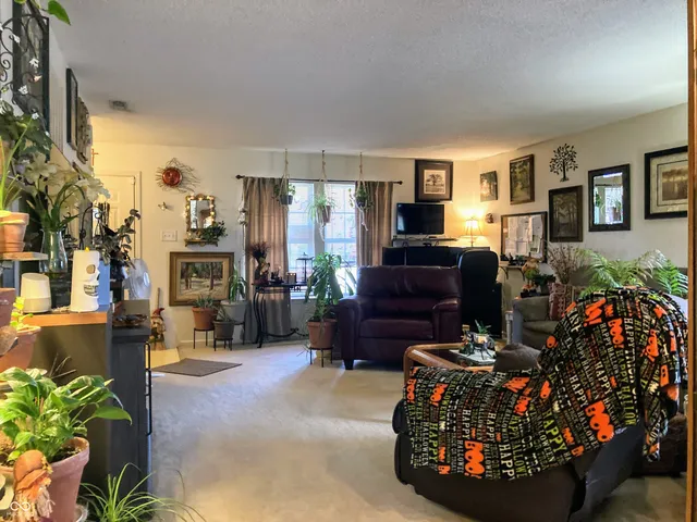 $245,000 | 8321 Wanda Lake Drive, Indianapolis, IN 46113