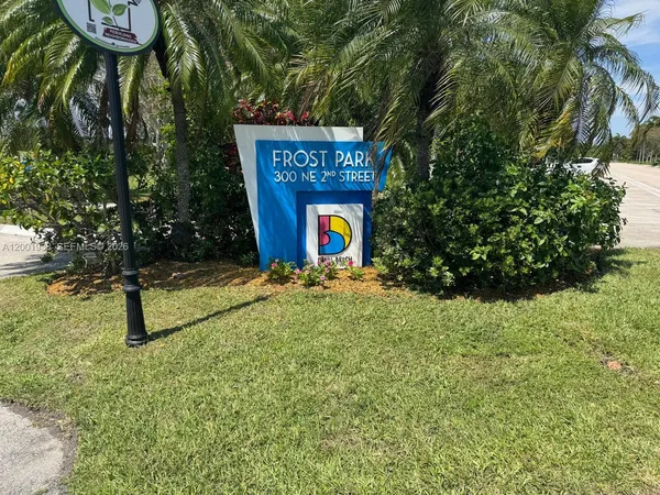 $545,000 | 91 Fronton Boulevard, Dania Beach, FL 33004