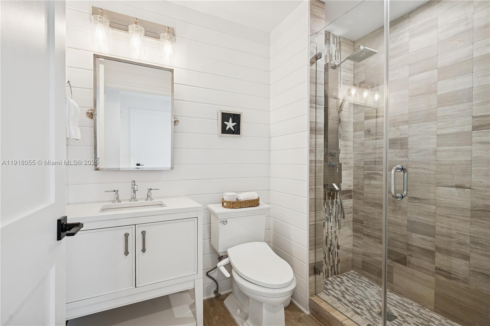 705 Crandon Boulevard, Unit 306 Key Biscayne, FL 33149 - Photo 13 of 18