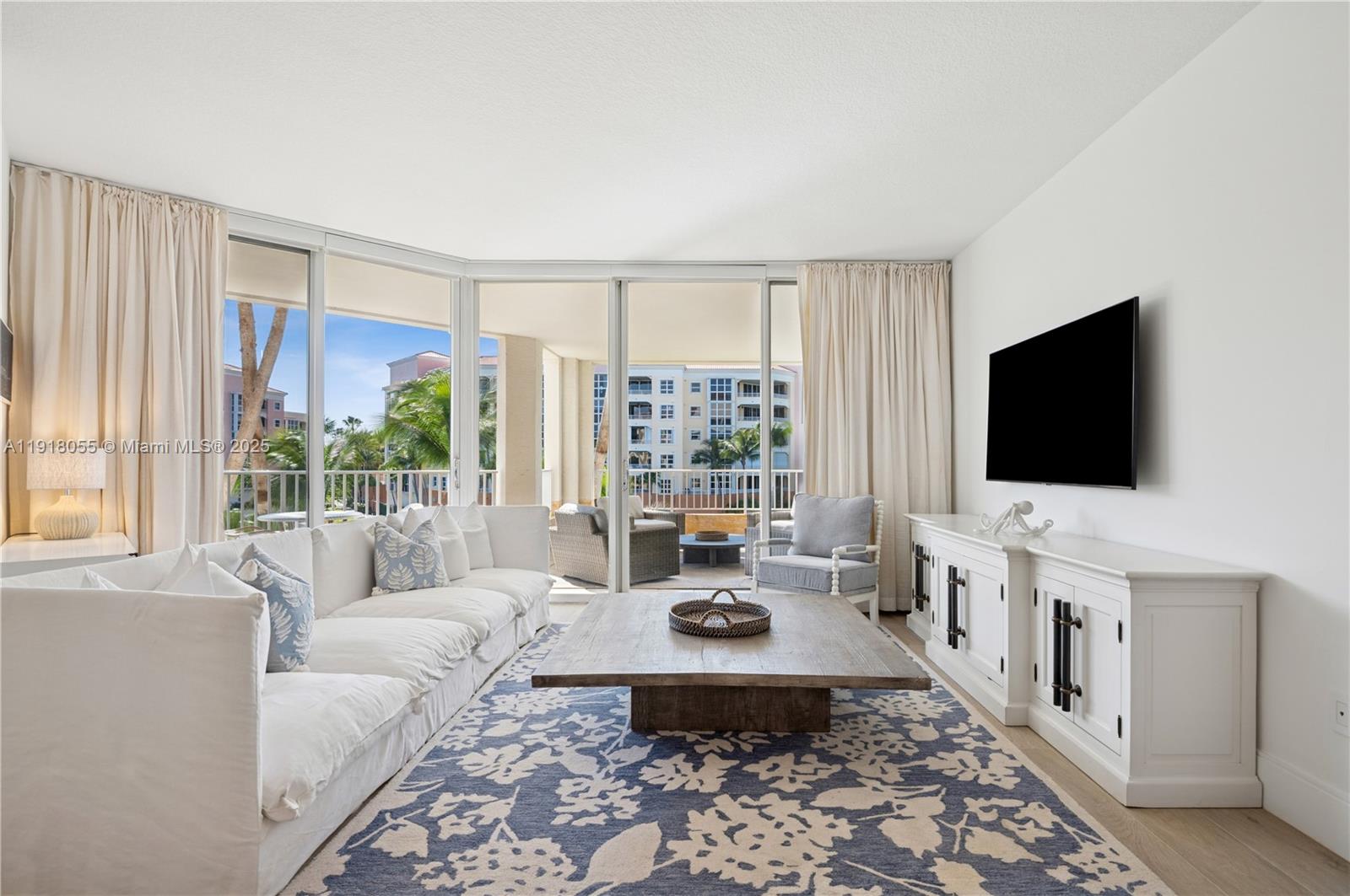 705 Crandon Boulevard, Unit 306 Key Biscayne, FL 33149 - Photo 6 of 18