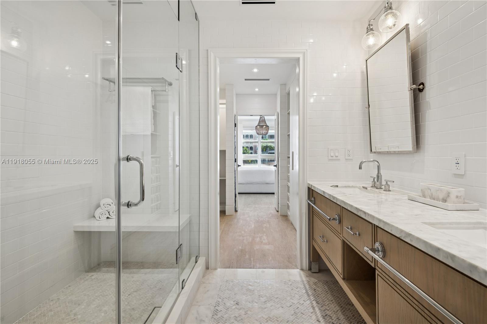 705 Crandon Boulevard, Unit 306 Key Biscayne, FL 33149 - Photo 10 of 18