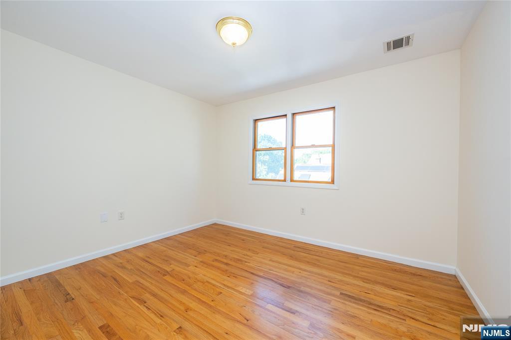272 Union Avenue, Unit 7 Rutherford, NJ 07070 - Photo 19 of 33