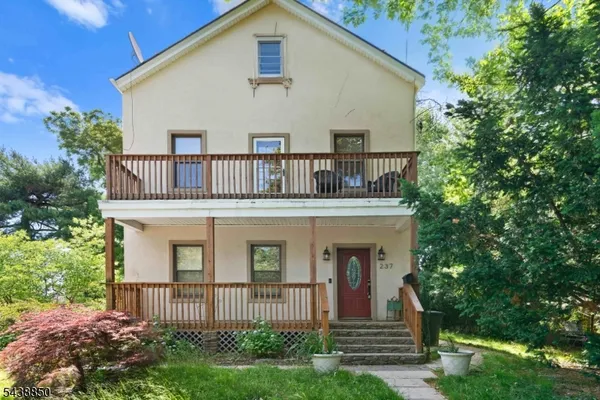 $2,600 | 237 East Passaic Avenue, Bloomfield, NJ 07003