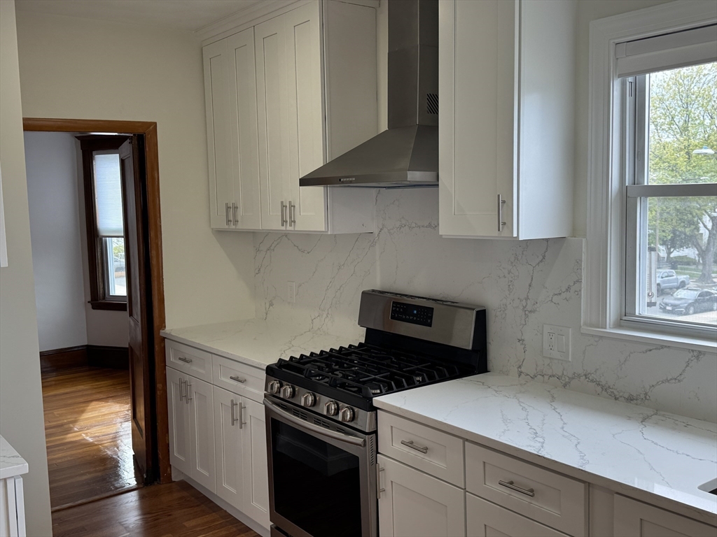 91 Greaton Road, Unit 2 Boston, MA 02132 - Photo 4 of 24