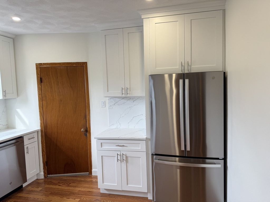 91 Greaton Road, Unit 2 Boston, MA 02132 - Photo 5 of 24