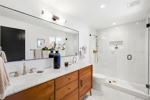 $879,000 | 2560 Queen Street, Lakewood, CO 80215