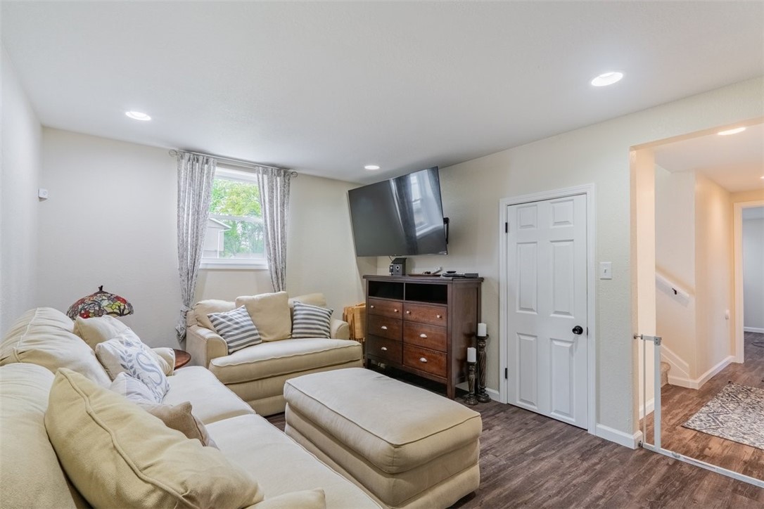 3531 Fontenac Drive Decatur, IL 62521 - Photo 7 of 11