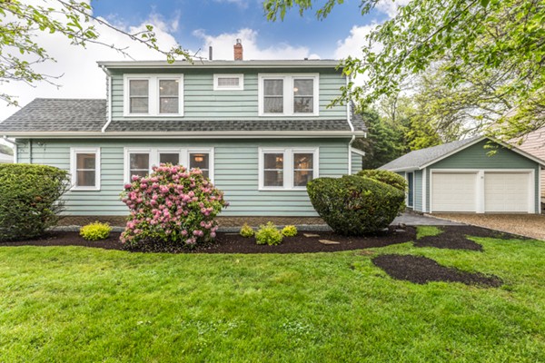 10 Warren Road Marblehead, MA 01945 - Photo 4 of 30