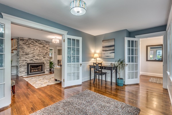 10 Warren Road Marblehead, MA 01945 - Photo 9 of 30