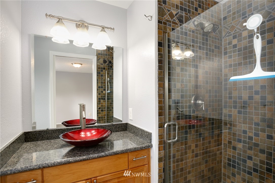 14403 Southeast 198th Street Renton, WA 98058 - Photo 13 of 25 Gallery Image 13