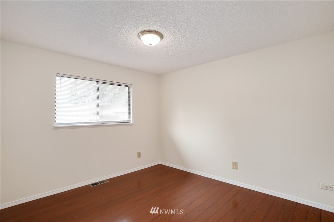 14403 Southeast 198th Street Renton, WA 98058 - Photo 14 of 25 Gallery Image 14