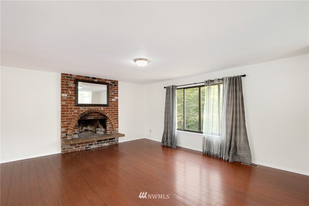 14403 Southeast 198th Street Renton, WA 98058 - Photo 3 of 25 Gallery Image 3