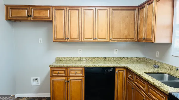 $1,525 | 1156 New Hutchinson Mill Road, LaGrange, GA 30240