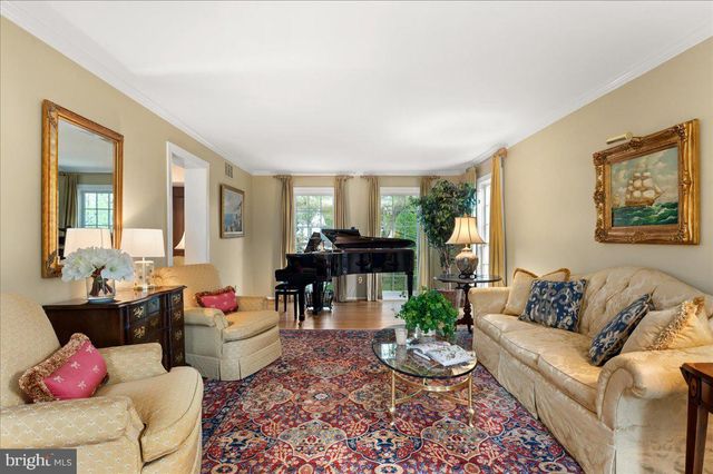 $1,566,000 | 4115 North Garland Street, Alexandria, VA 22304