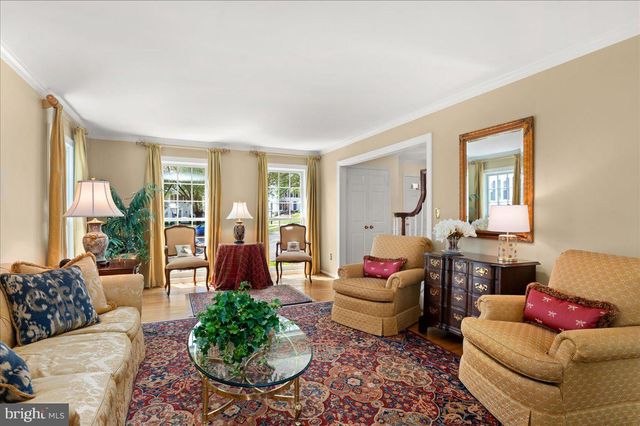 $1,566,000 | 4115 North Garland Street, Alexandria, VA 22304