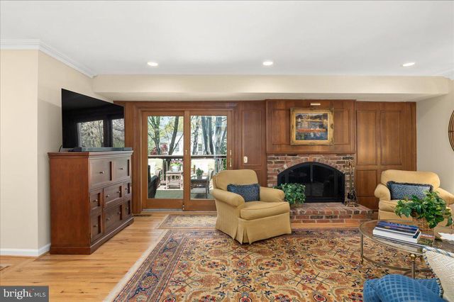 $1,566,000 | 4115 North Garland Street, Alexandria, VA 22304