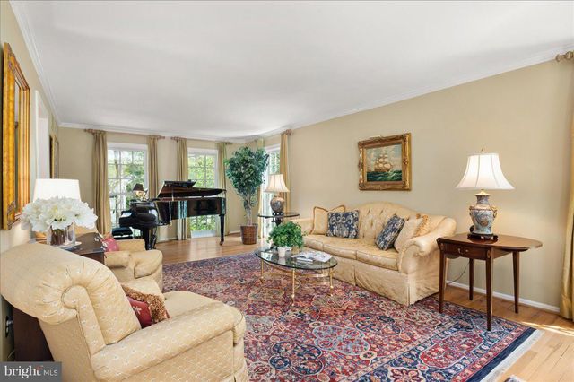 $1,566,000 | 4115 North Garland Street, Alexandria, VA 22304