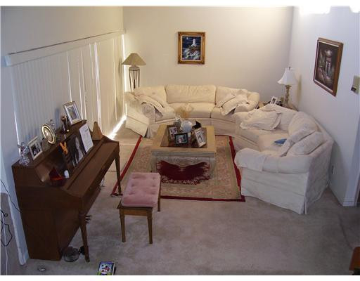 21090 Brookshire Terrace Boca Raton, FL 33433 - Photo 3 of 9 Living Room
