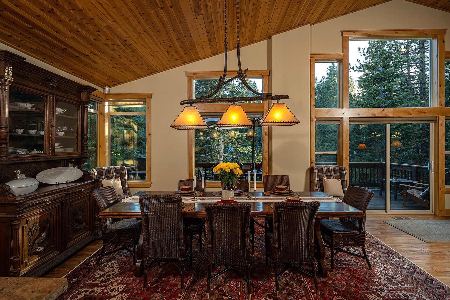 11747 Kitzbuhel Road Truckee, CA 96161 - Photo 7 of 21 Gallery Image 7