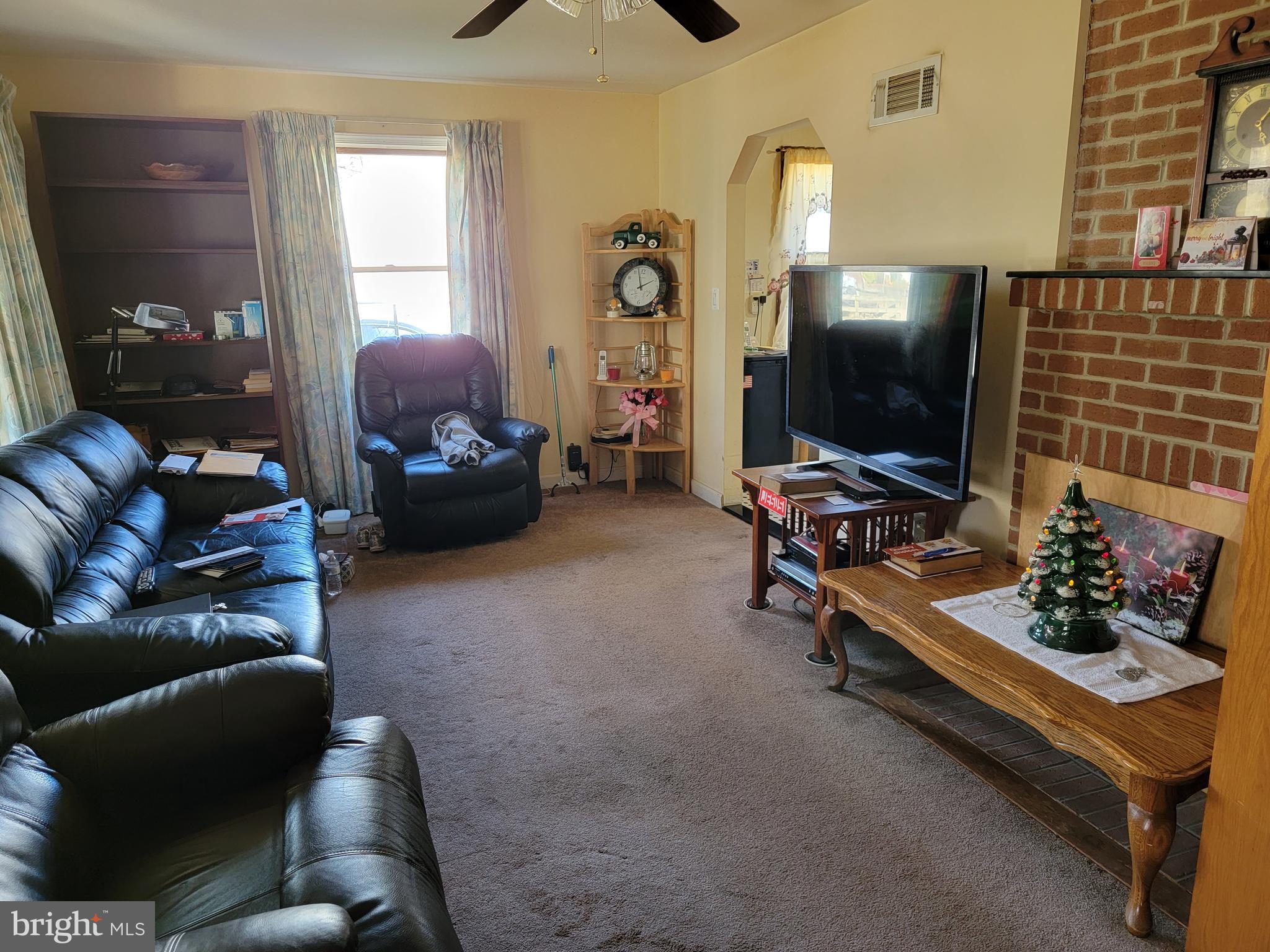 3133 Holloway Road Falls Church, VA 22042 - Photo 3 of 4