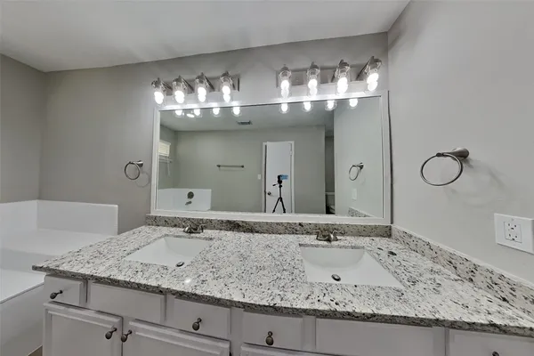 $1,945 | 19622 Westbridge Lane, Spring, TX 77379