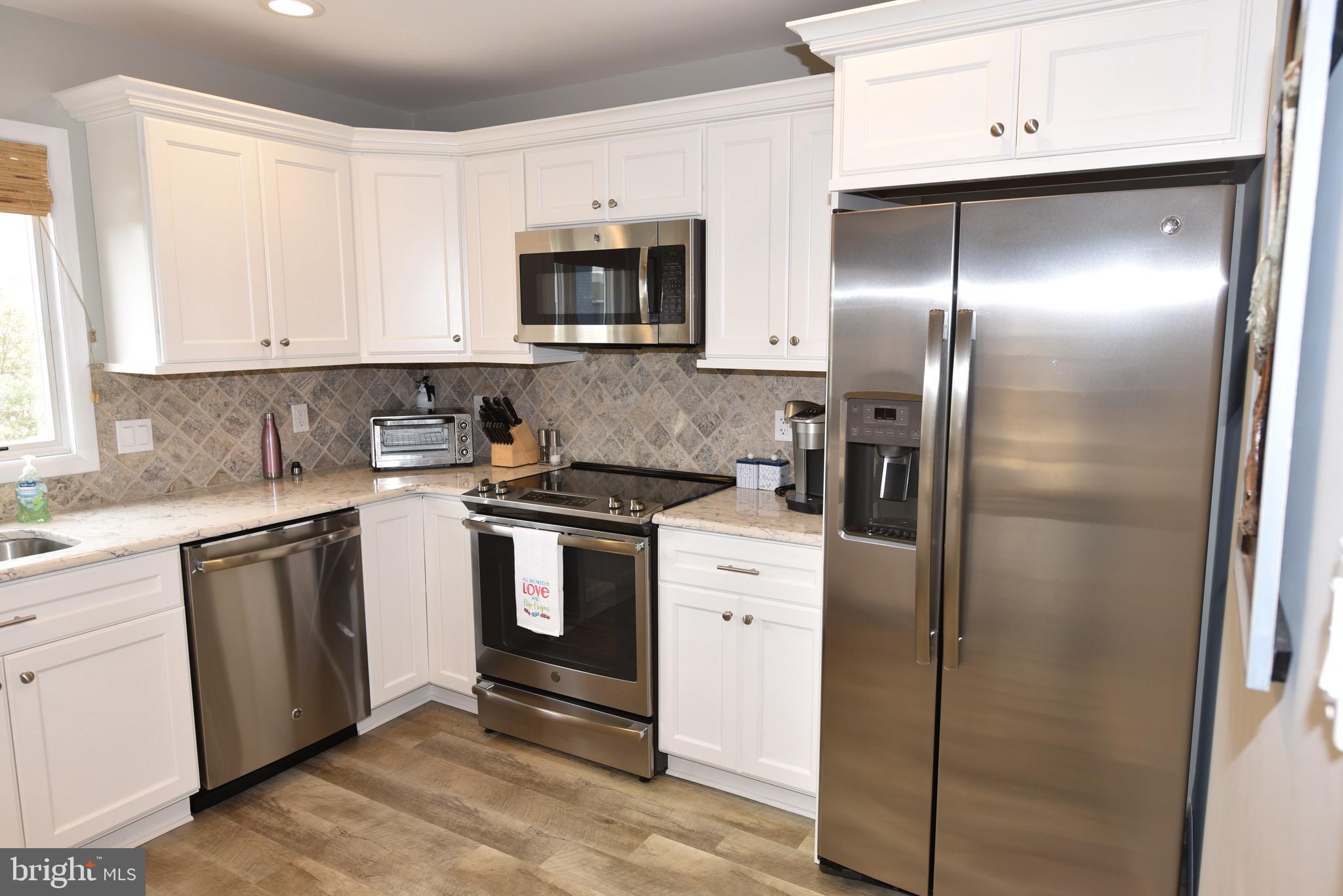 409 Dock Road Beach Haven, NJ 08008 - Photo 15 of 40 Gallery Image 15