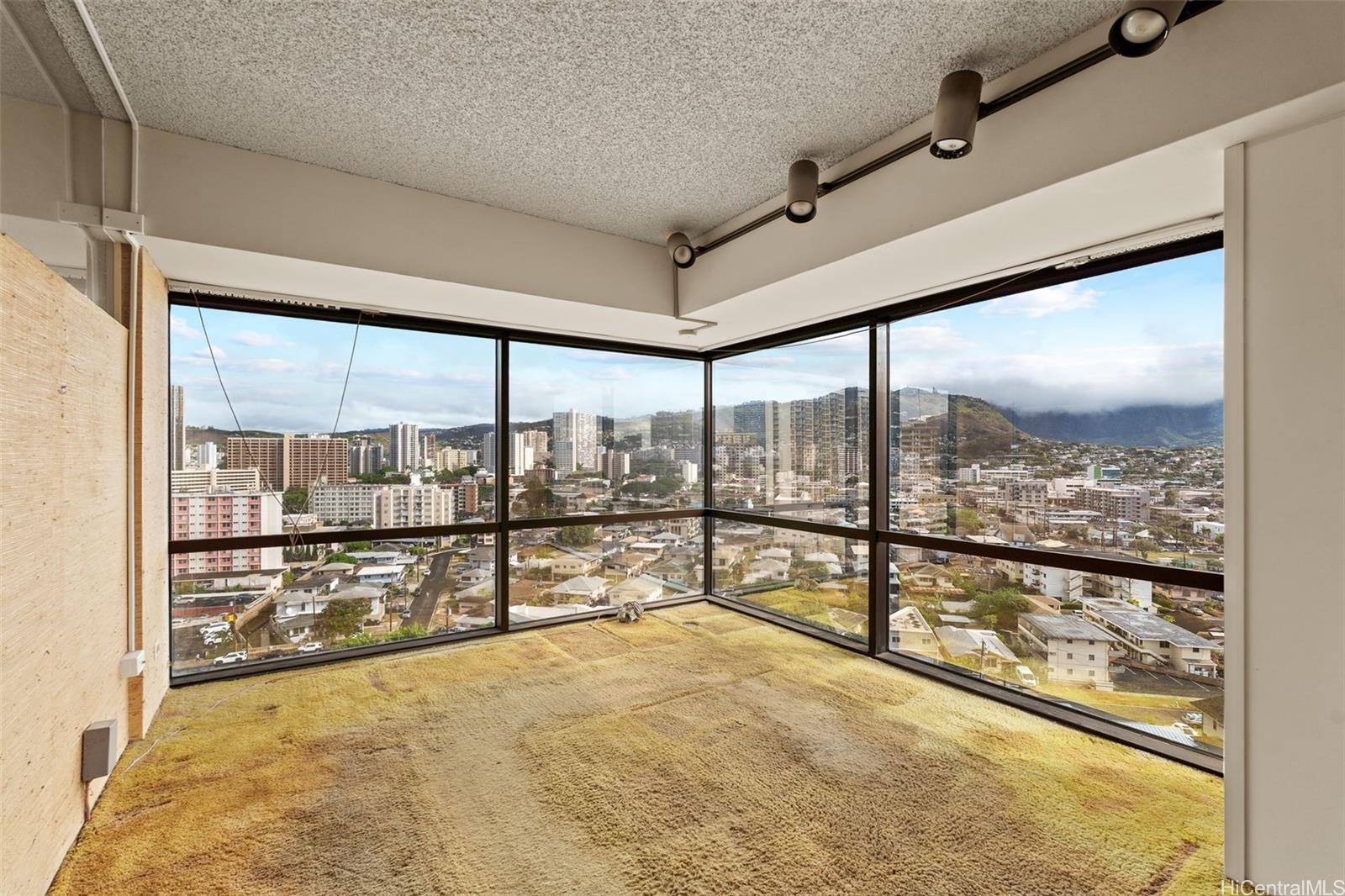 Breathtaking, Unobstructed Mountain Views.