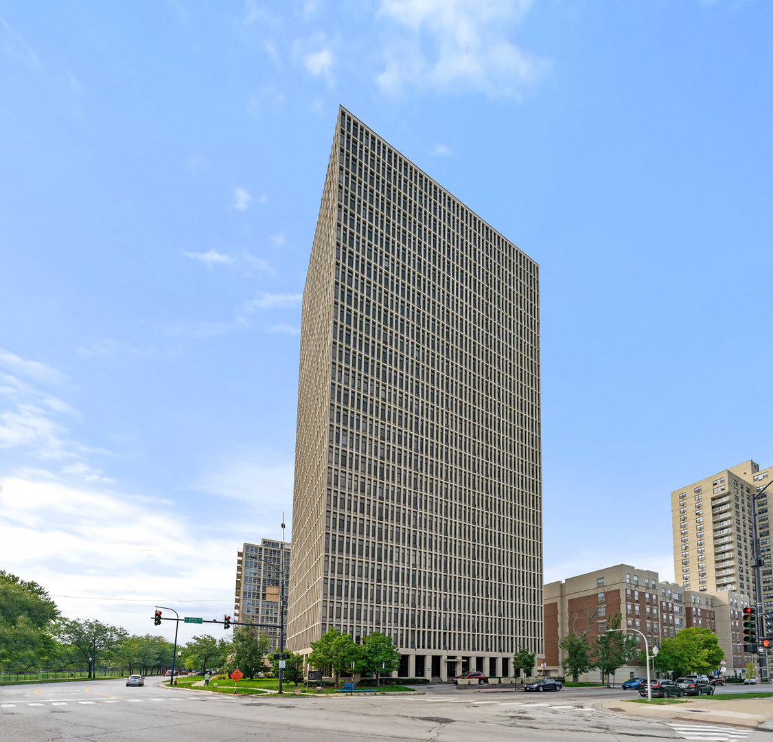 6700 South South Shore Dr Unit 18J  