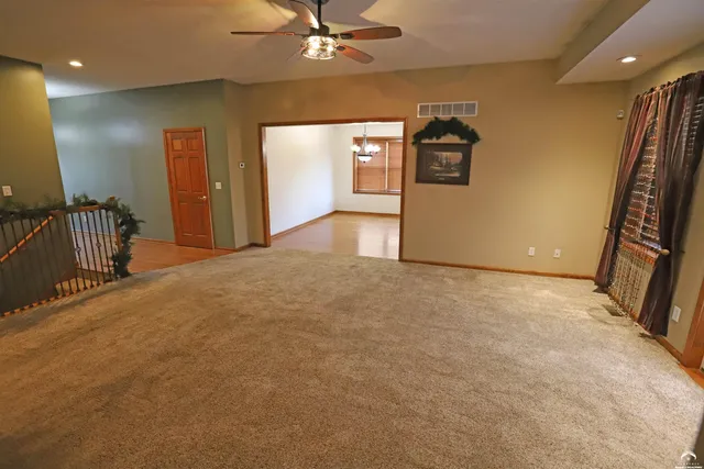 $449,900 | 316 Santa Fe Drive, Baldwin City, KS 66006