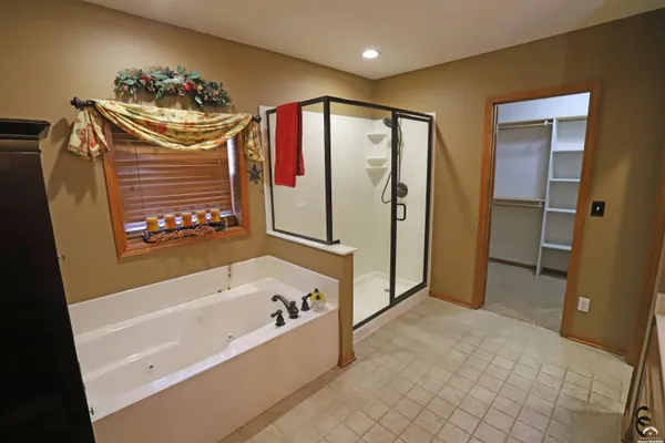 $449,900 | 316 Santa Fe Drive, Baldwin City, KS 66006
