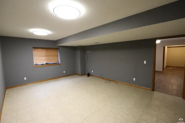 $449,900 | 316 Santa Fe Drive, Baldwin City, KS 66006