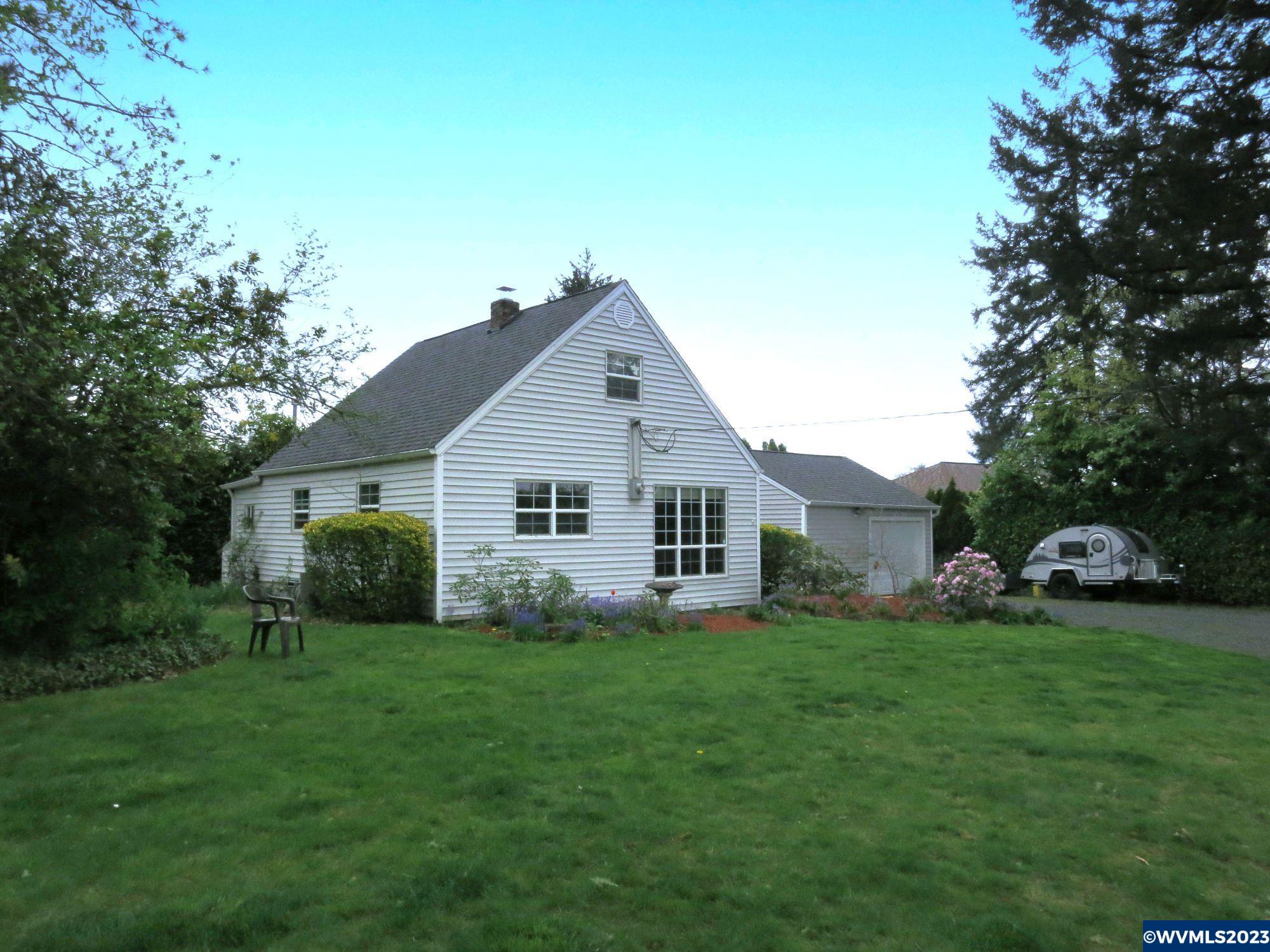 920 Southwest Clay Street Dallas, OR 97338 - Photo 11 of 16 Gallery Image 11