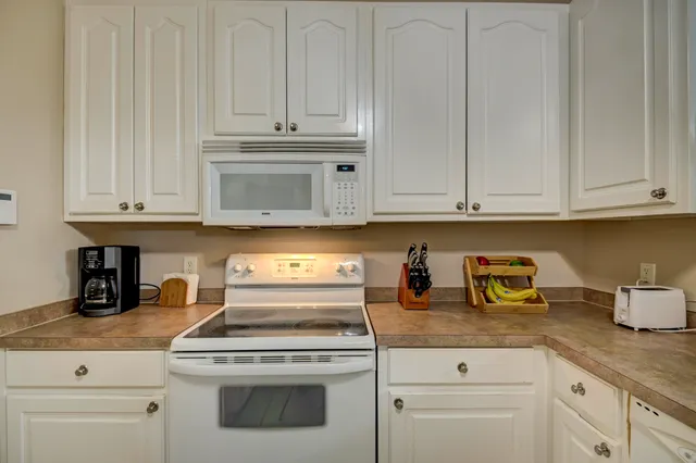 $288,000 | 699 Ferguson Drive, Fort Walton Beach, FL 32547