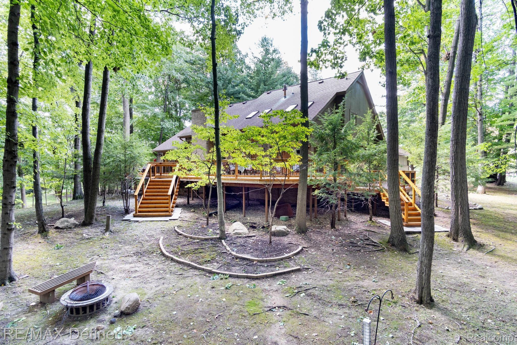 1927 Brookfield Road Rochester, MI 48306 - Photo 58 of 62 58-web-or-mls-1927-Brookfield-Ct-58.jpg