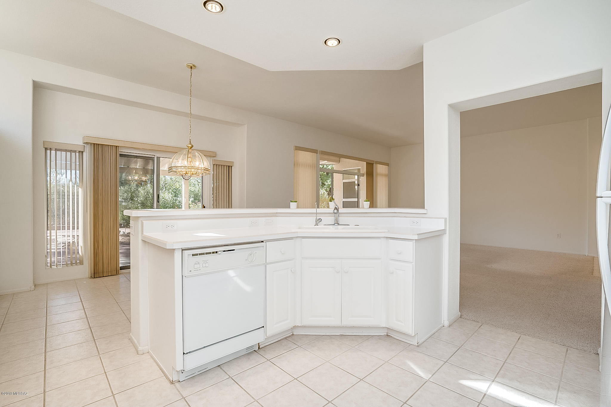 13591 North Pima Spring Way Oro Valley, AZ 85755 - Photo 15 of 49