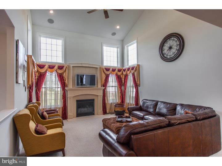 210 Tremain Road Bensalem, PA 19020 - Photo 7 of 25 Family Room