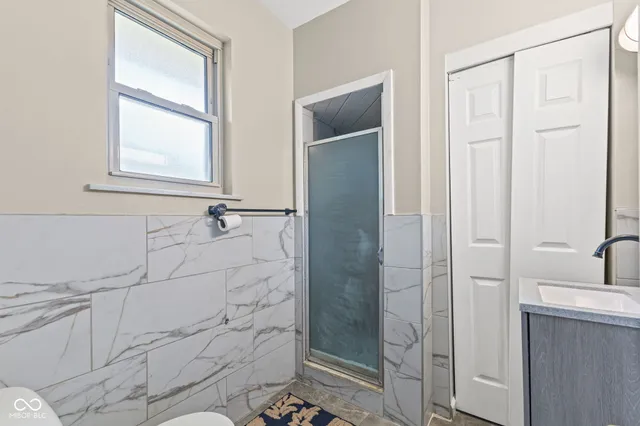 $299,900 | 1715 West 63rd Street, Indianapolis, IN 46260