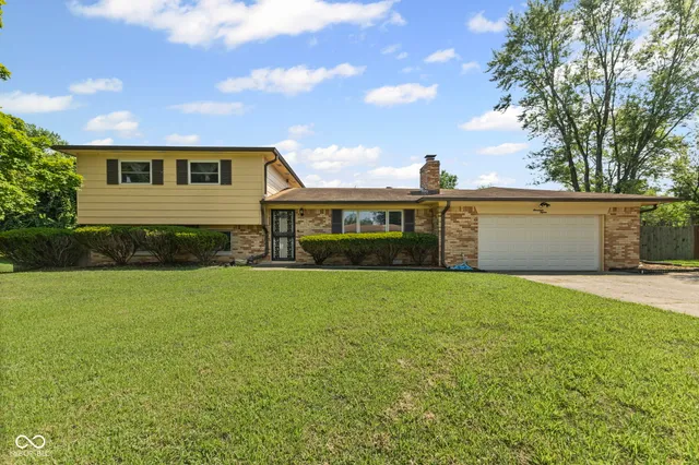 $299,900 | 1715 West 63rd Street, Indianapolis, IN 46260