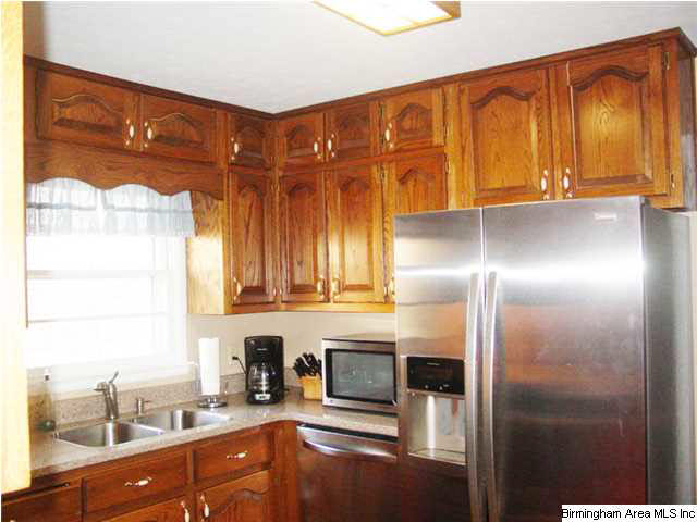 3914 Perkerson Drive Anniston, AL 36201 - Photo 7 of 31