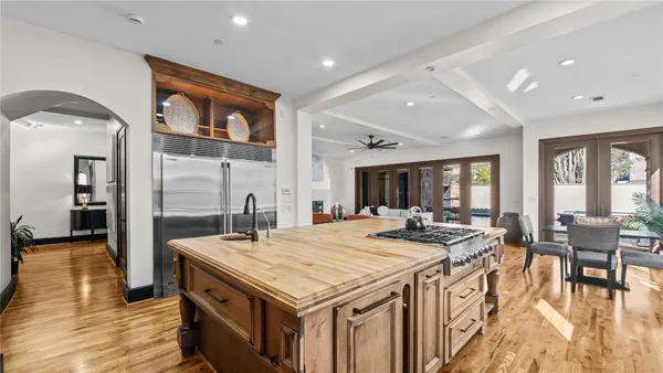 $1,890,000 | 4914 Imperial Street, Bellaire, TX 77401