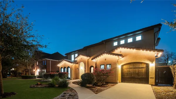 $1,890,000 | 4914 Imperial Street, Bellaire, TX 77401