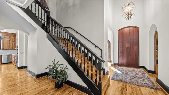 $1,890,000 | 4914 Imperial Street, Bellaire, TX 77401