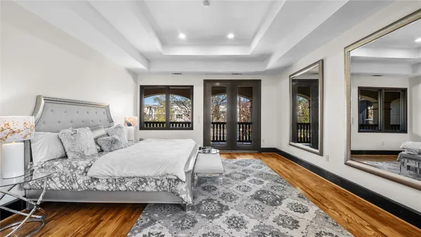 $1,890,000 | 4914 Imperial Street, Bellaire, TX 77401