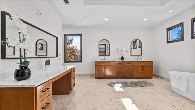 $1,890,000 | 4914 Imperial Street, Bellaire, TX 77401