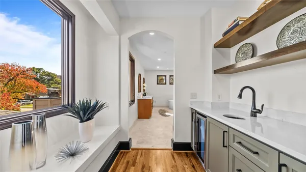 $1,890,000 | 4914 Imperial Street, Bellaire, TX 77401